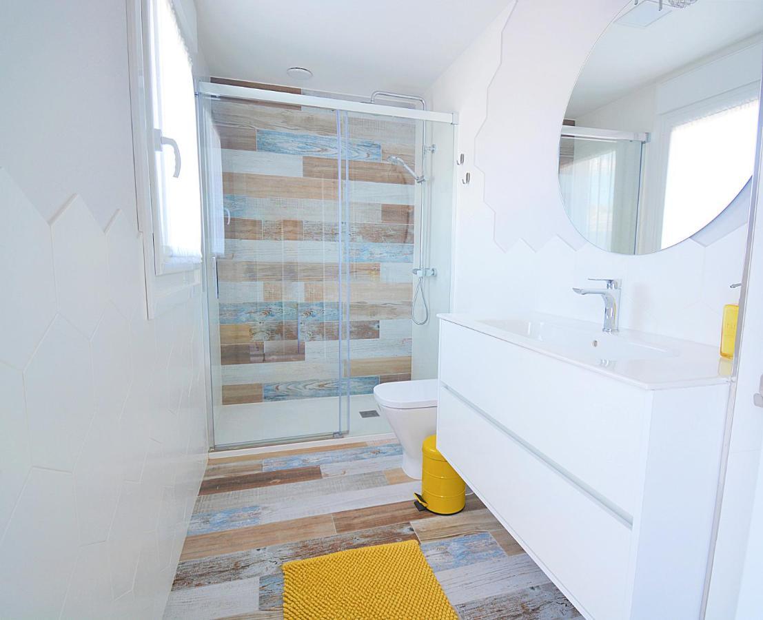 Galihost - Apartamentos Mamuela Ribadumia Bagian luar foto