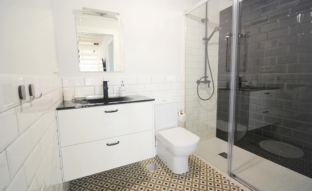 Galihost - Apartamentos Mamuela Ribadumia Bagian luar foto